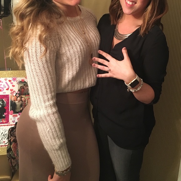 Crop sweater - Picture 1 of 2